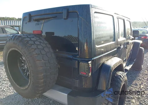 2014 Jeep Wrangler Unlimited Sahara z USA, uszkodzony, nr VIN 1C4BJWEGXEL224686